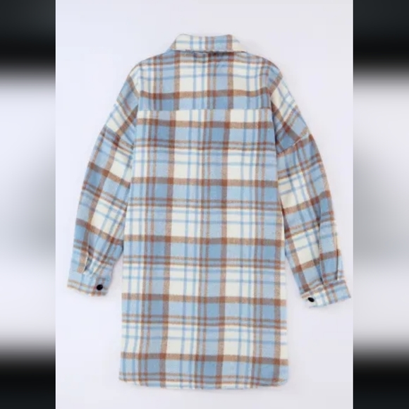 π₯New sky blue long plaid shacket - Picture 8 of 17